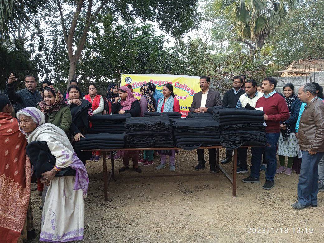 Fatima Degree College Organises Blanket Distribution Camp